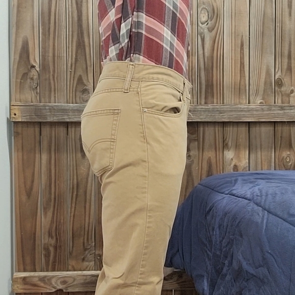 Levi's - Picture 3 of 4